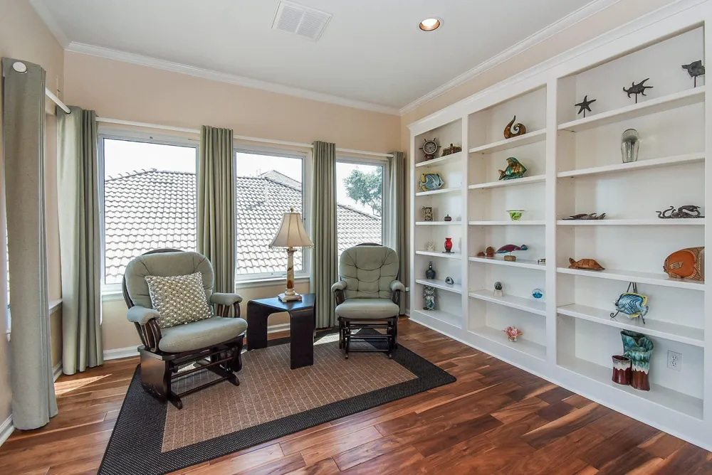 313 Harborside Circle Kemah, TX 77565