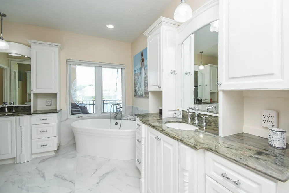 313 Harborside Circle Kemah, TX 77565