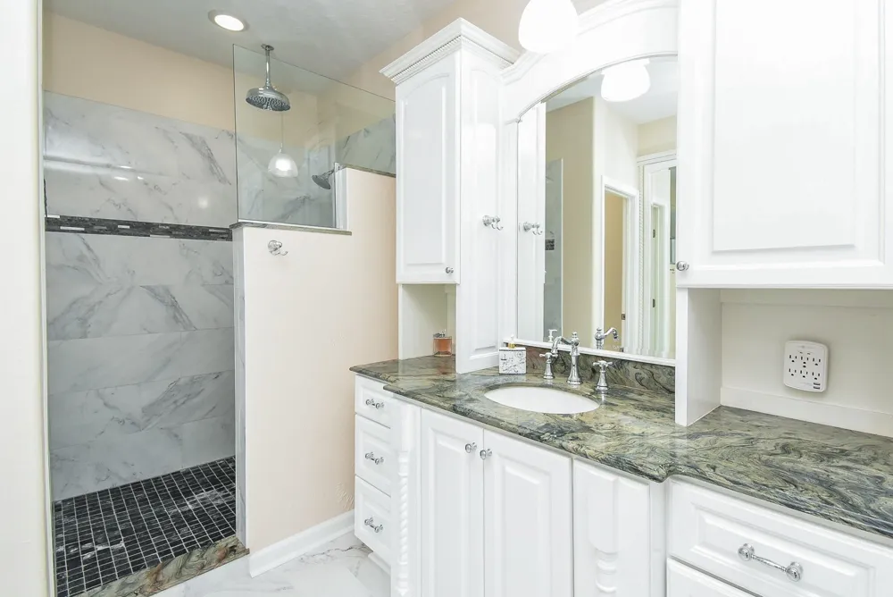 313 Harborside Circle Kemah, TX 77565