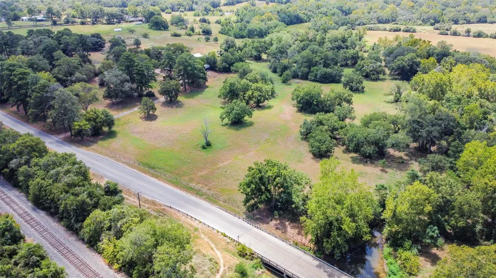 48005 Old Houston Highway Highway Hempstead, TX 77445
