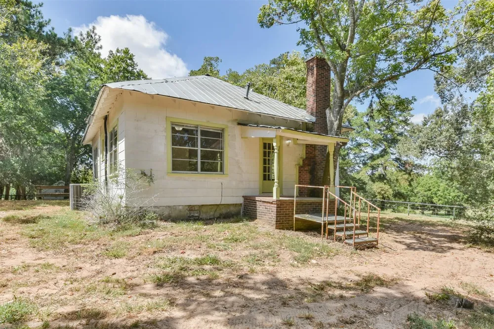 48005 Old Houston Highway Highway Hempstead, TX 77445