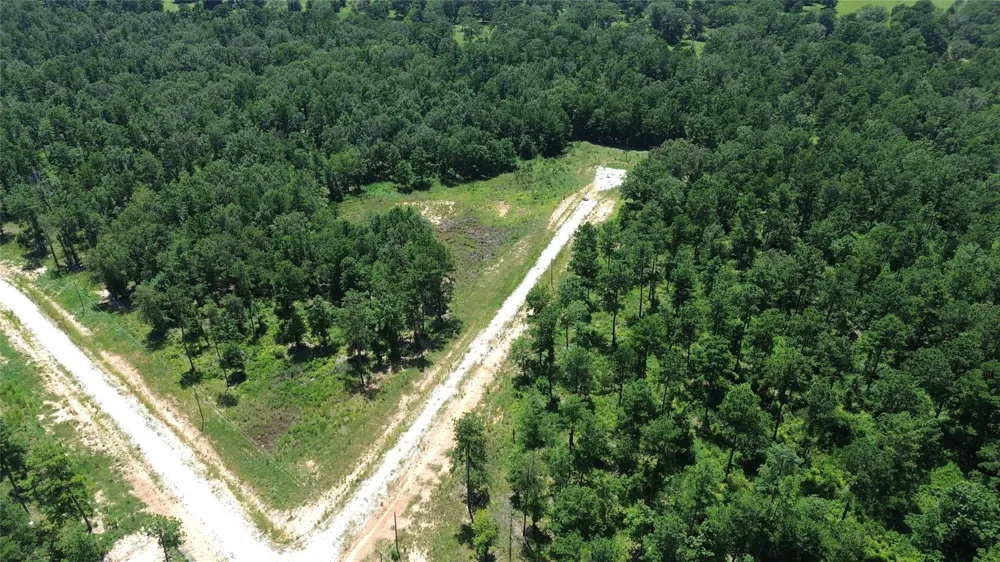 27 Cr 1105 Kennard, TX 75847