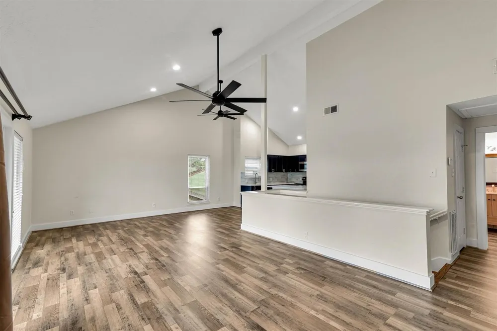 7 April Point Drive Conroe, TX 77356