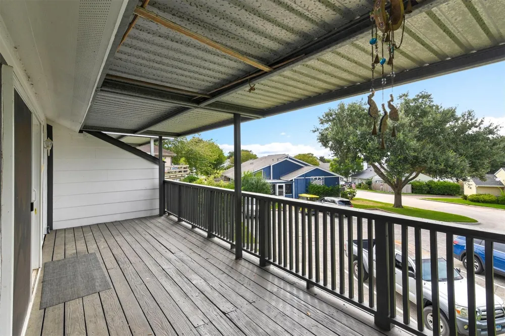 7 April Point Drive Conroe, TX 77356
