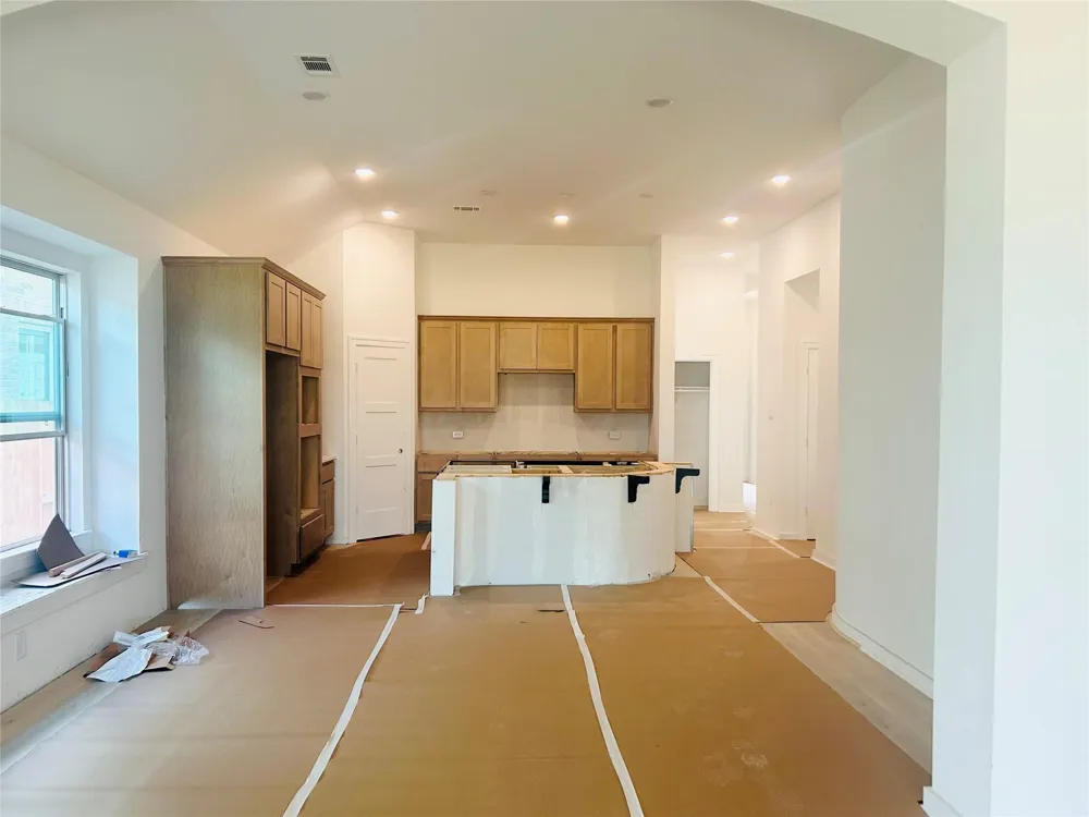 17915 Oakwood Stream Drive Webster, TX 77598