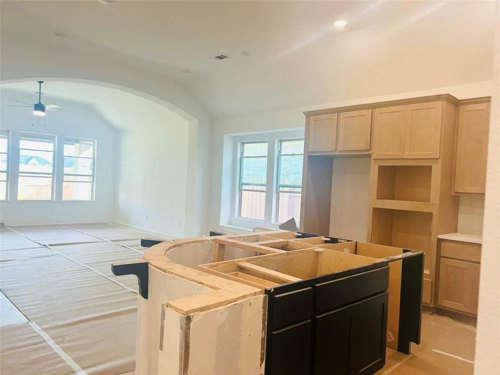 17915 Oakwood Stream Drive Webster, TX 77598