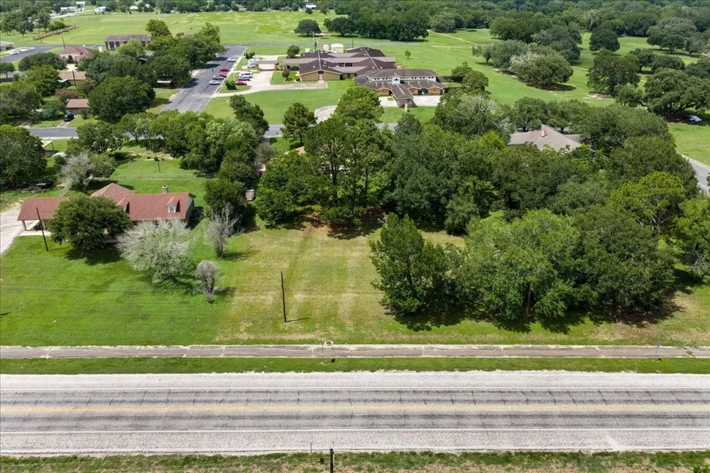 Hwy 90 Weimar, TX 78962