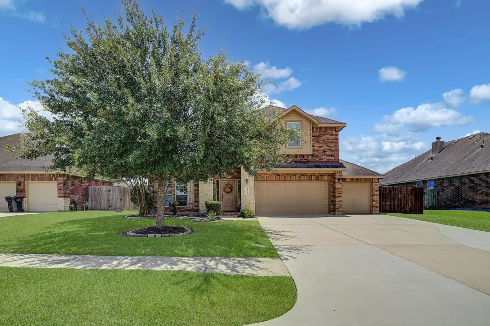 11722 Eagle Ridge Drive Mont Belvieu, TX 77535
