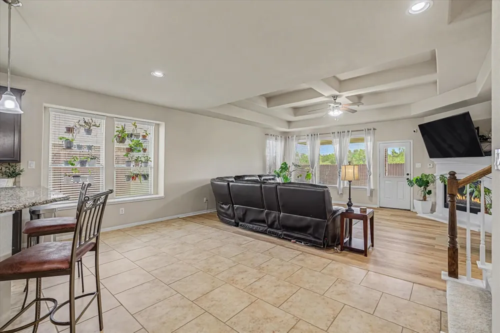 11722 Eagle Ridge Drive Mont Belvieu, TX 77535