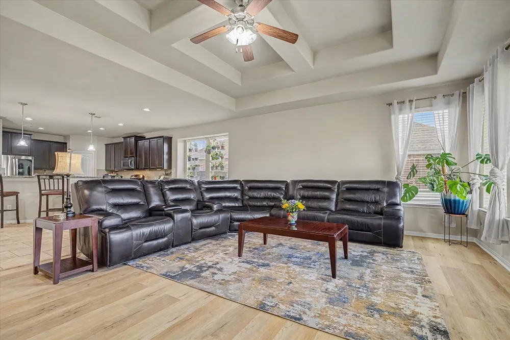 11722 Eagle Ridge Drive Mont Belvieu, TX 77535