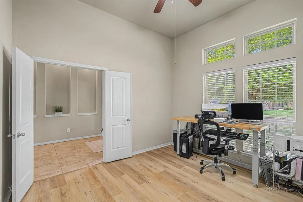 11722 Eagle Ridge Drive Mont Belvieu, TX 77535
