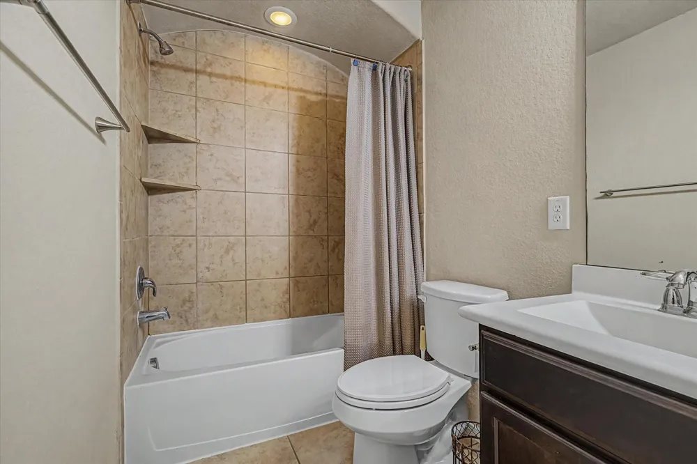 11722 Eagle Ridge Drive Mont Belvieu, TX 77535