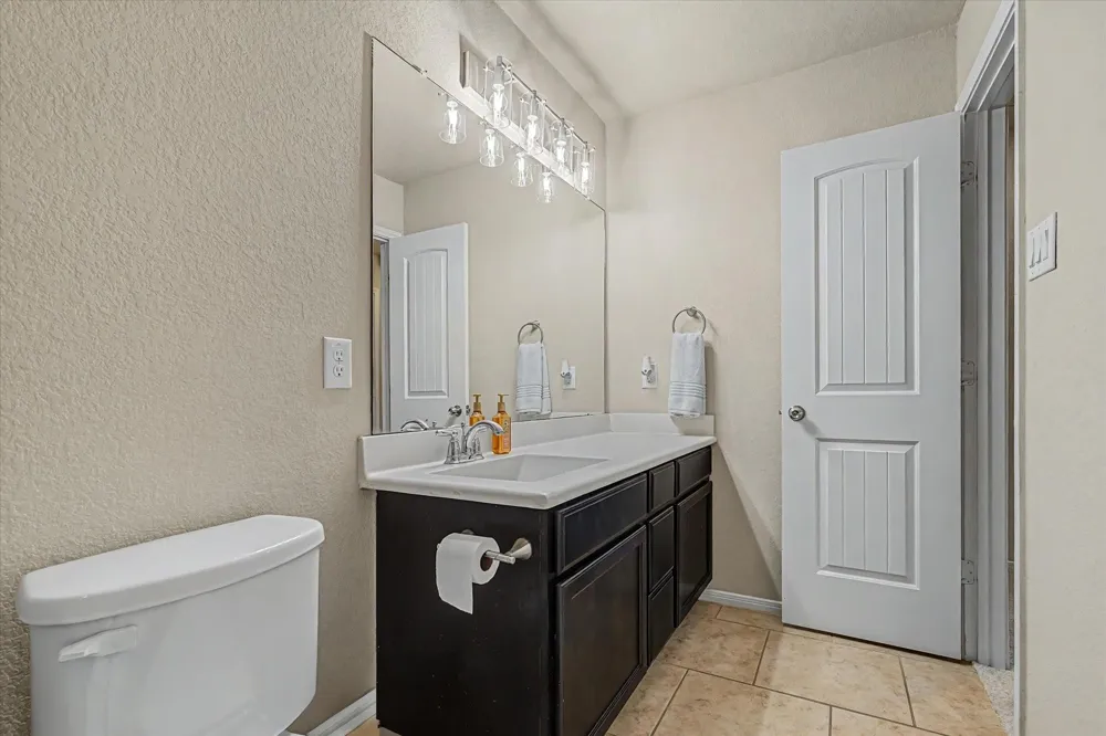 11722 Eagle Ridge Drive Mont Belvieu, TX 77535
