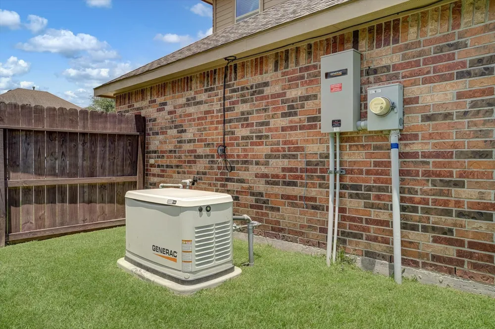 11722 Eagle Ridge Drive Mont Belvieu, TX 77535