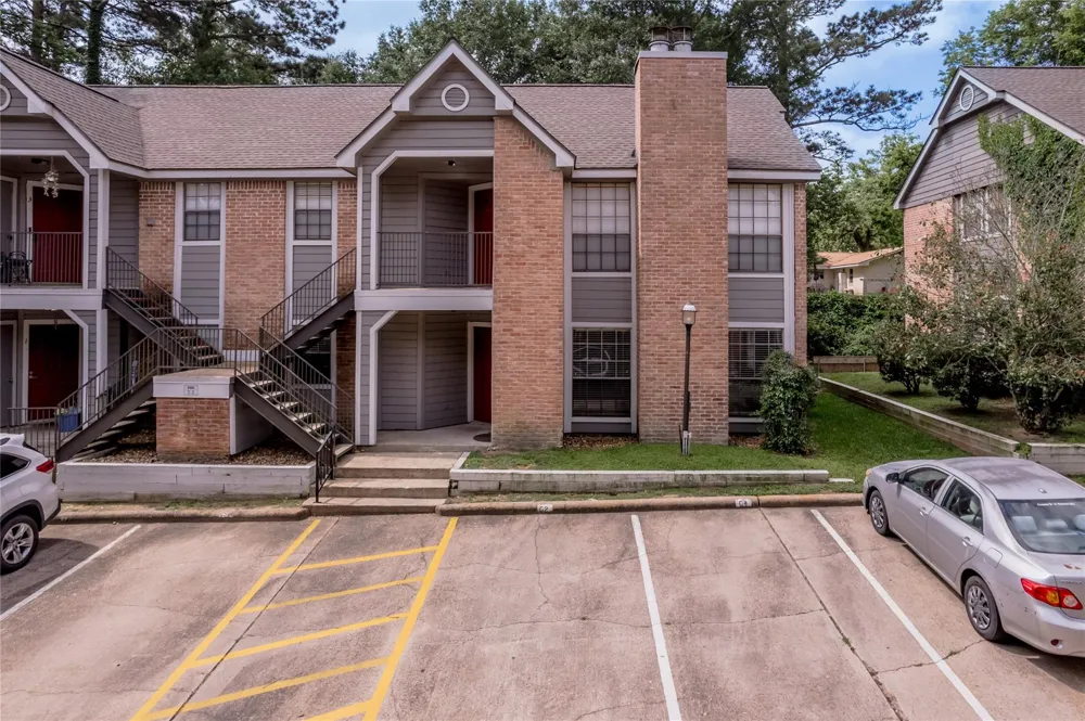 2401 Sycamore Avenue #C2 Huntsville, TX 77340