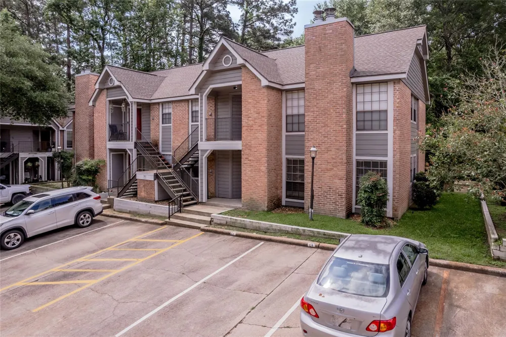 2401 Sycamore Avenue #C2 Huntsville, TX 77340