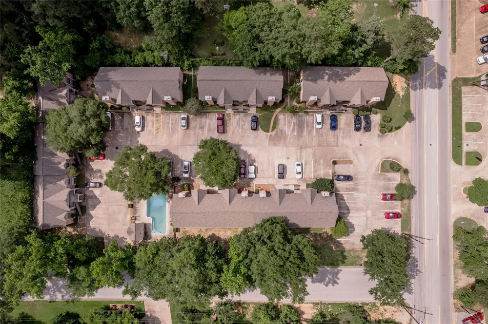 2401 Sycamore Avenue #C2 Huntsville, TX 77340
