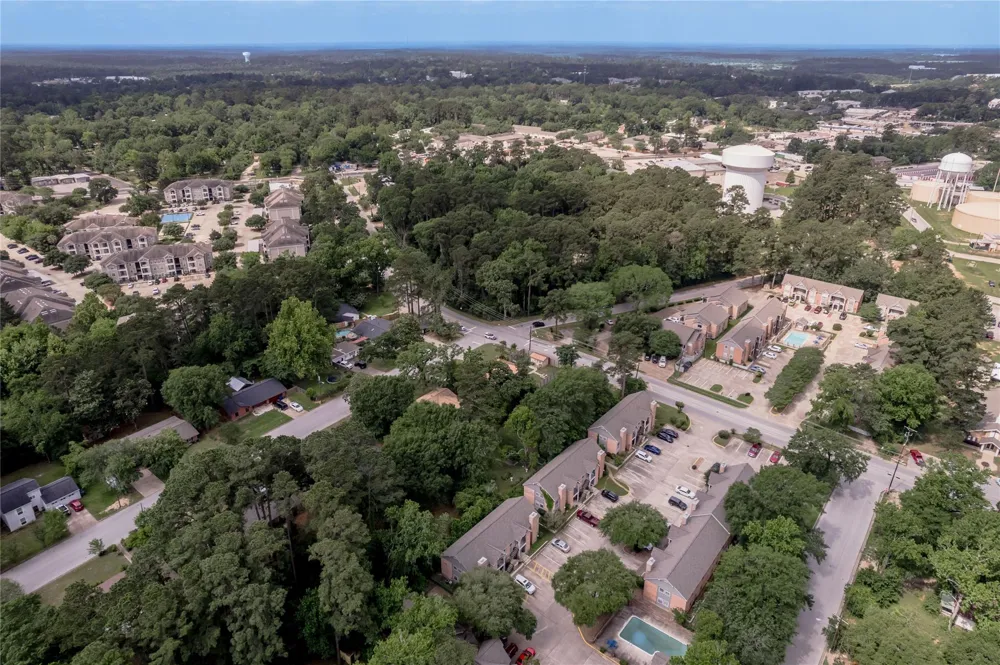 2401 Sycamore Avenue #C2 Huntsville, TX 77340