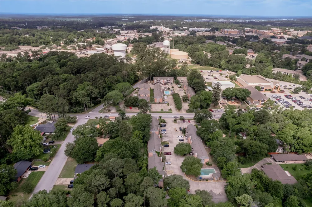 2401 Sycamore Avenue #C2 Huntsville, TX 77340