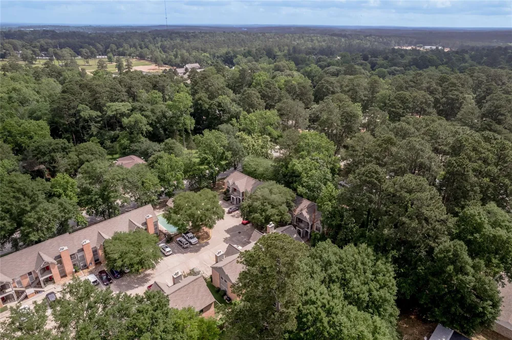 2401 Sycamore Avenue #C2 Huntsville, TX 77340