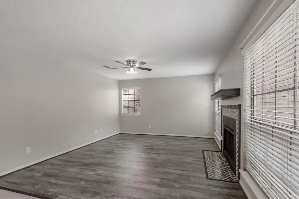 2401 Sycamore Avenue #C2 Huntsville, TX 77340