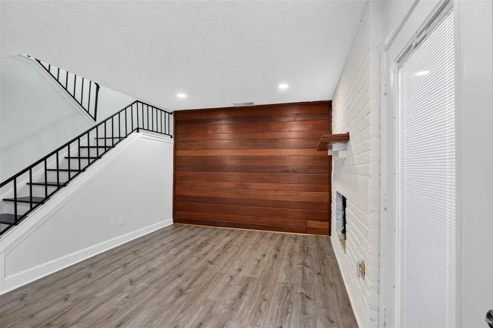 6355 S Briar Bayou Drive Houston, TX 77072