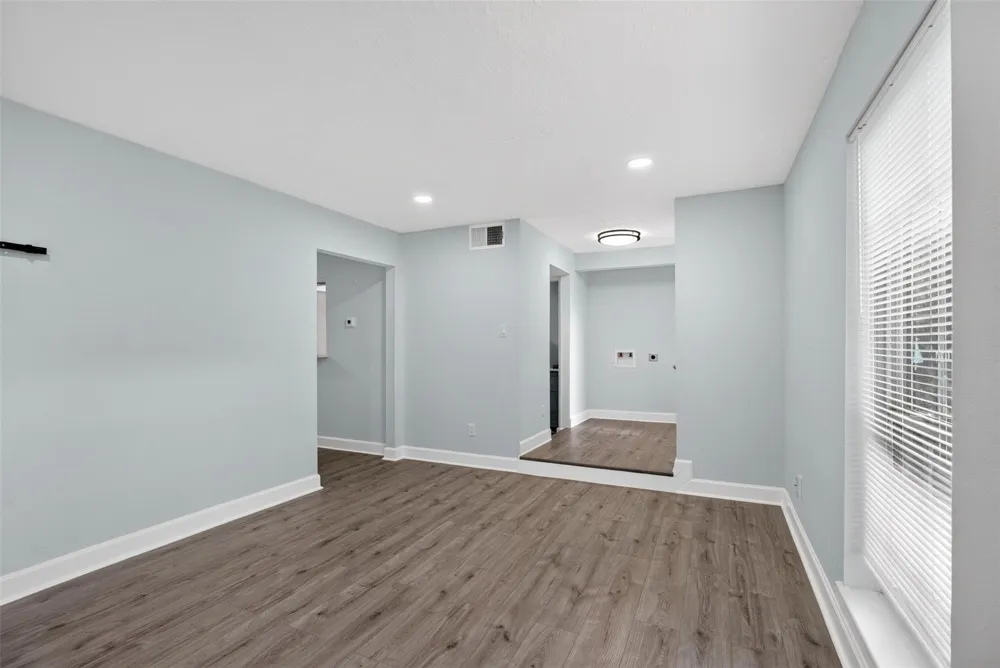 6355 S Briar Bayou Drive Houston, TX 77072