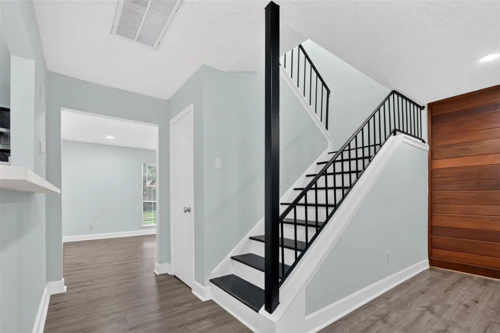 6355 S Briar Bayou Drive Houston, TX 77072