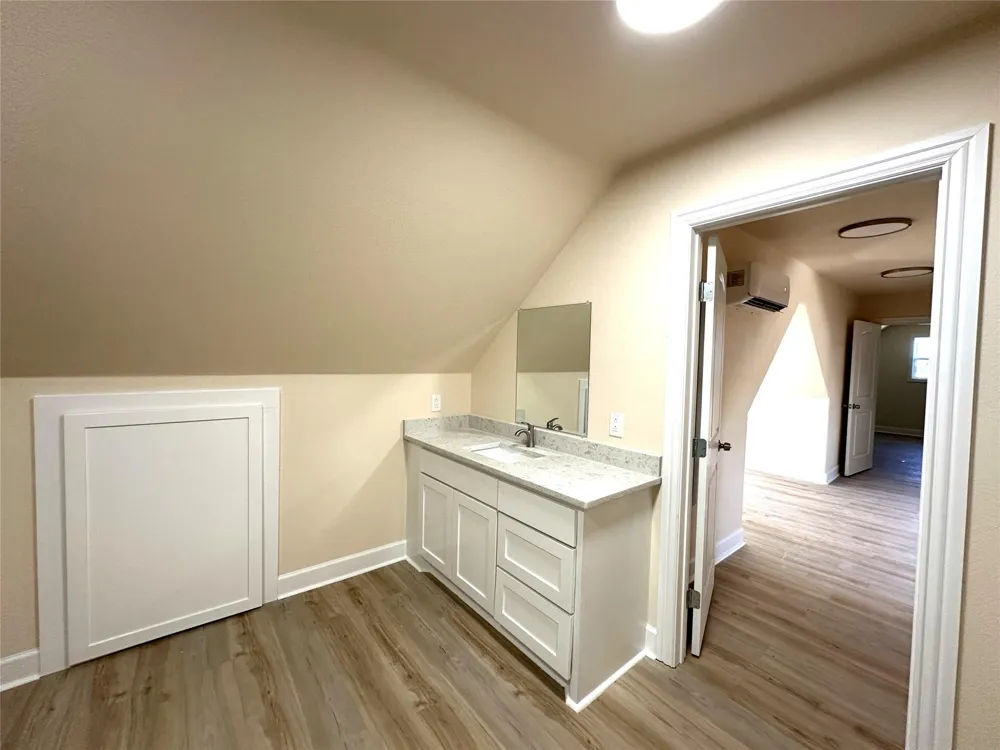 4334 Maass Road Burton, TX 77835