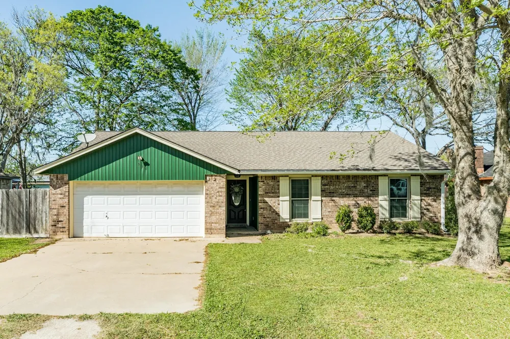 530 Tall Timber Drive West Columbia, TX 77486