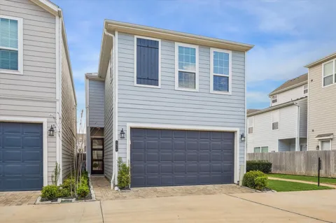 1514 Canter Bayou Way