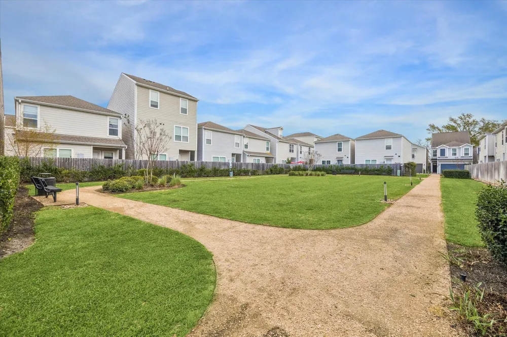 1514 Canter Bayou Way Houston, TX 77043