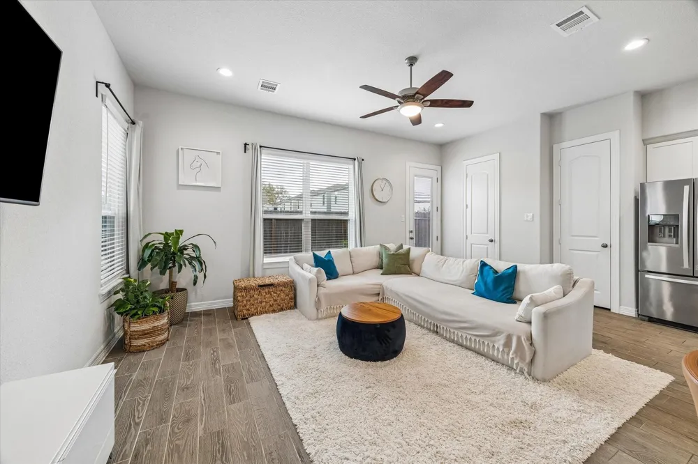 1514 Canter Bayou Way Houston, TX 77043
