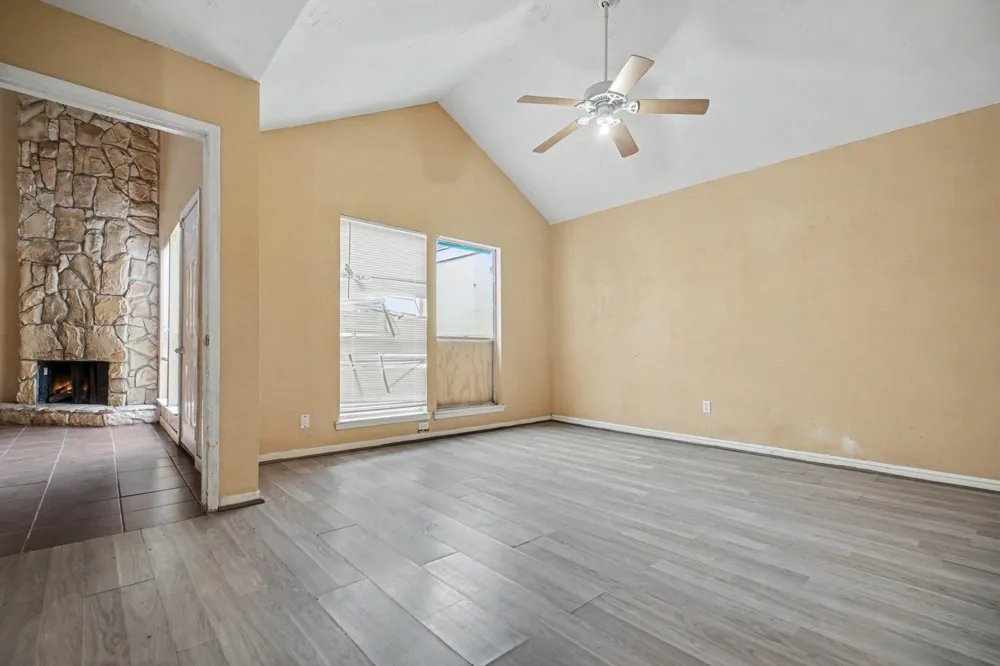 5702 Easthampton Drive #C Houston, TX 77039