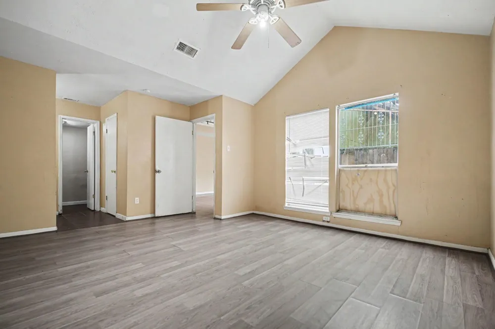 5702 Easthampton Drive #C Houston, TX 77039