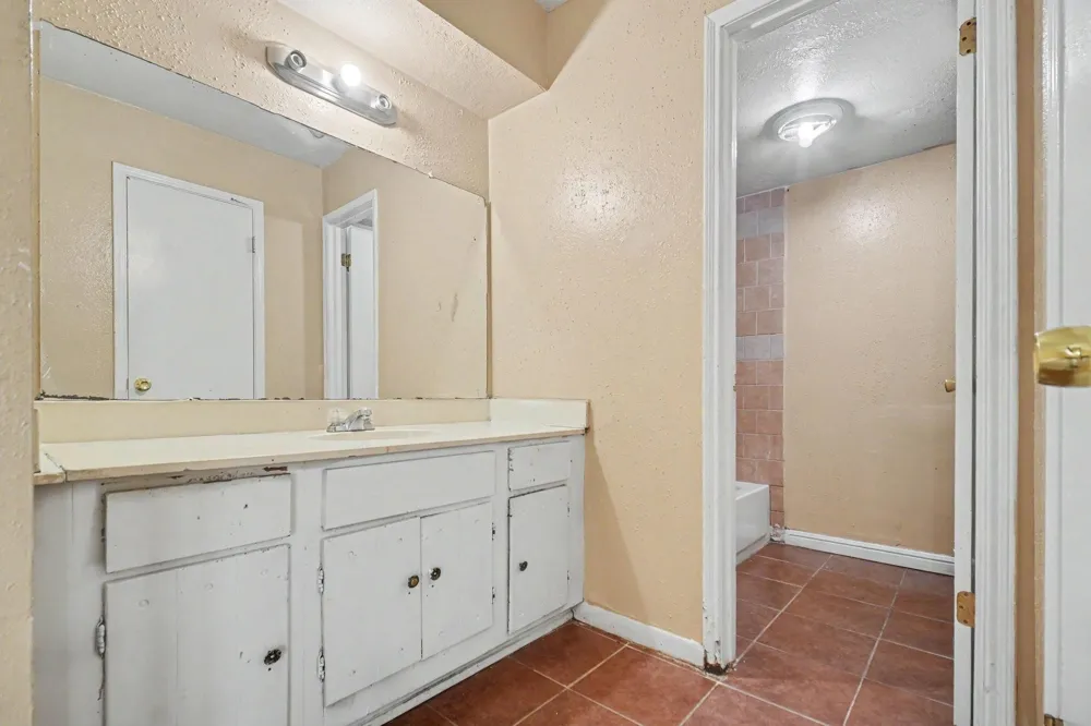 5702 Easthampton Drive #C Houston, TX 77039