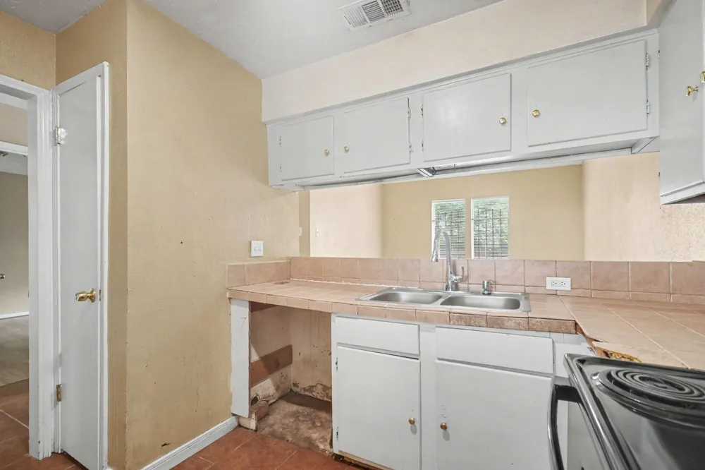5702 Easthampton Drive #C Houston, TX 77039