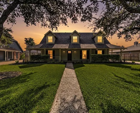2318 Killarney Lane