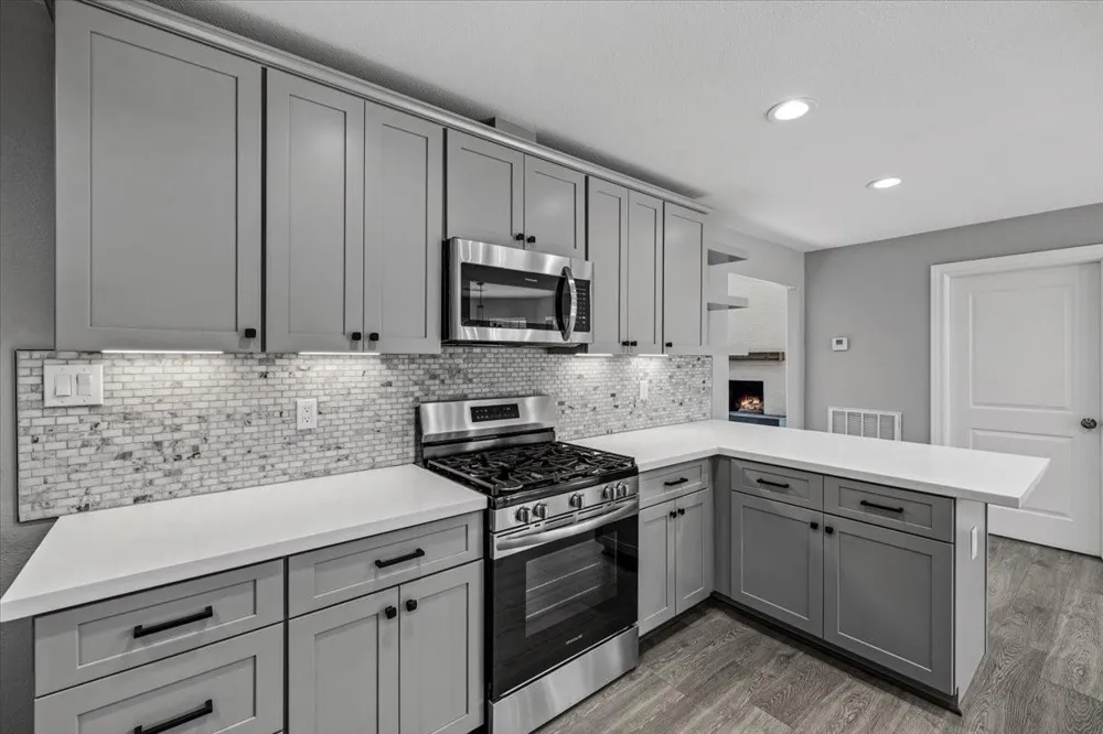 2318 Killarney Lane Deer Park, TX 77536