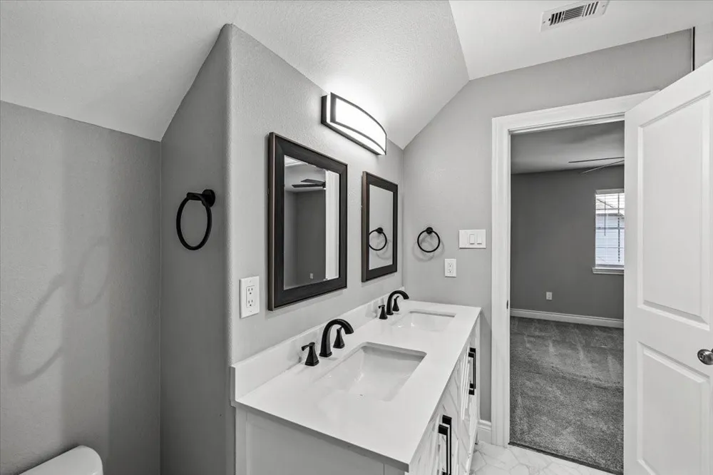 2318 Killarney Lane Deer Park, TX 77536