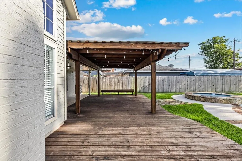 2318 Killarney Lane Deer Park, TX 77536
