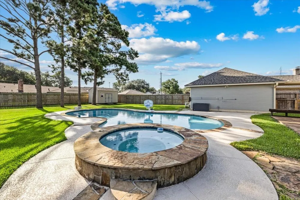 2318 Killarney Lane Deer Park, TX 77536