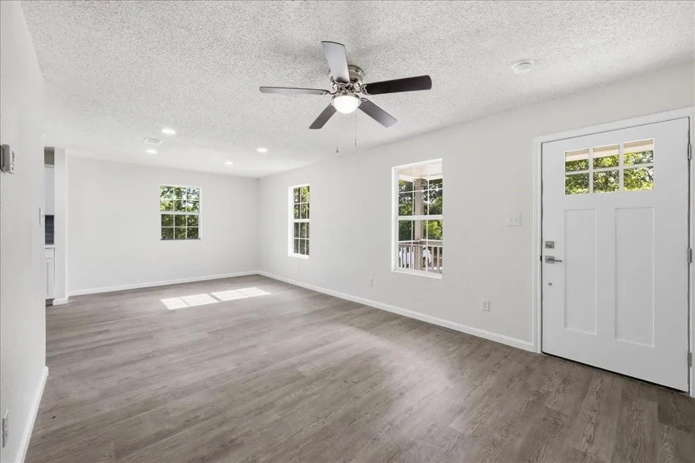 337 County Road 2035 Newton, TX 75966