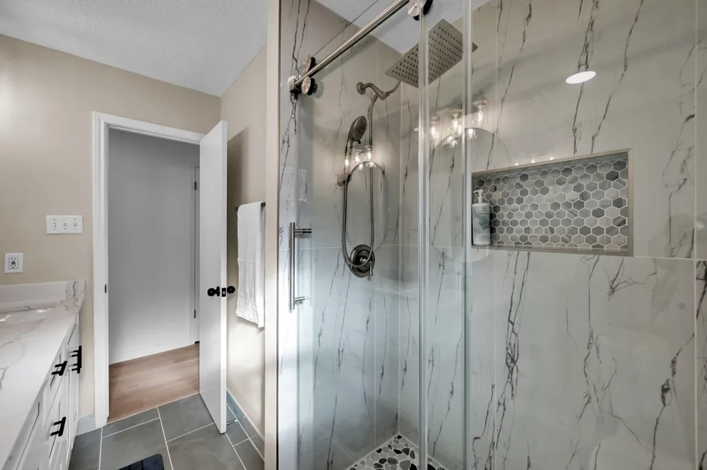 28926 Twisted Oak Drive Shenandoah, TX 77381
