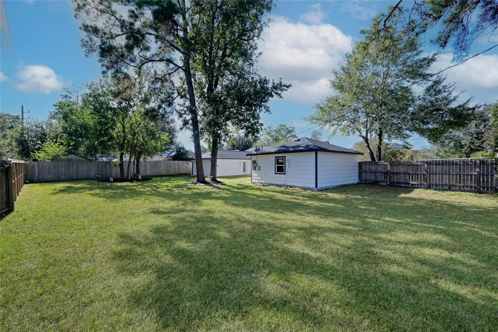 28926 Twisted Oak Drive Shenandoah, TX 77381