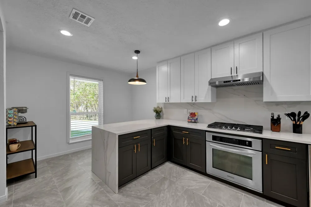 28926 Twisted Oak Drive Shenandoah, TX 77381