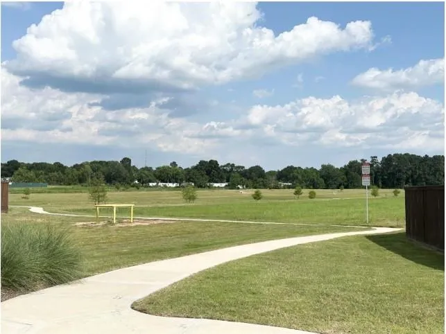 4346 Maple Root Lane Pinehurst, TX 77362