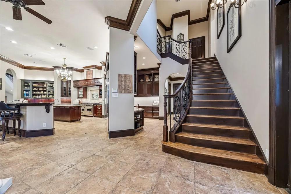 7 Paradise Point Drive Sugar Land, TX 77478