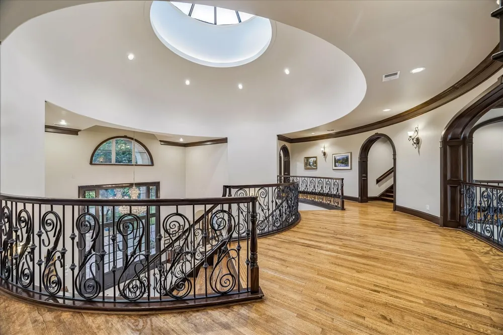 7 Paradise Point Drive Sugar Land, TX 77478