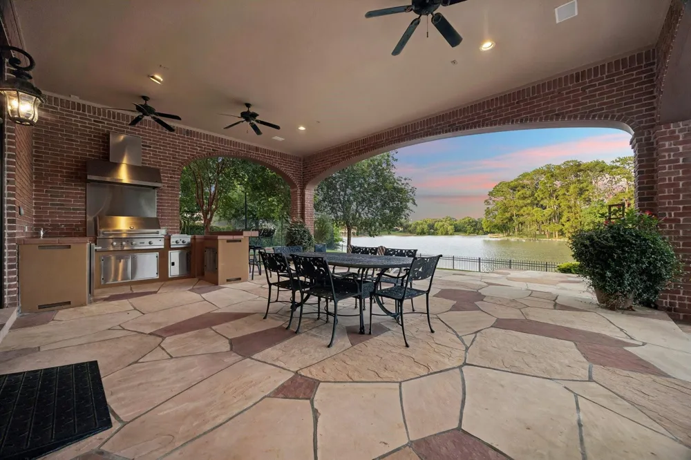 7 Paradise Point Drive Sugar Land, TX 77478